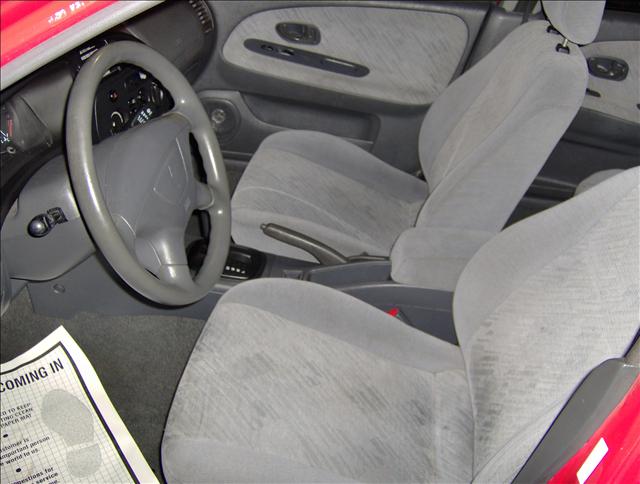 Mitsubishi Mirage 2001 photo 1