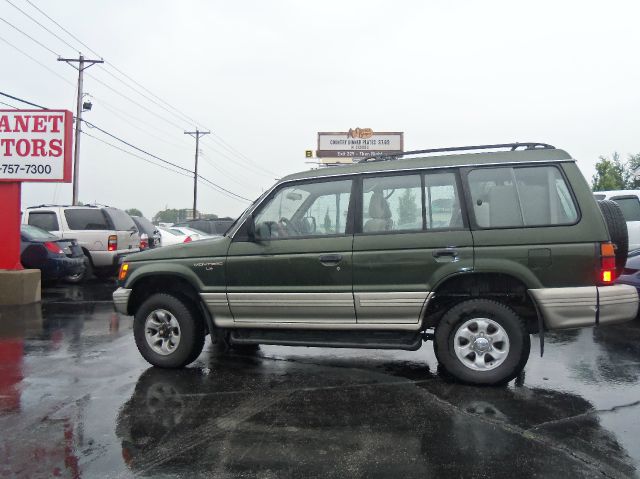 Mitsubishi Montero 1996 photo 4