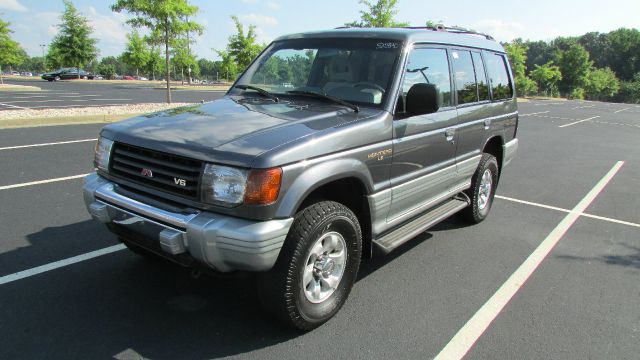 Mitsubishi Montero 1997 photo 11