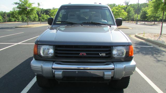 Mitsubishi Montero 1997 photo 15