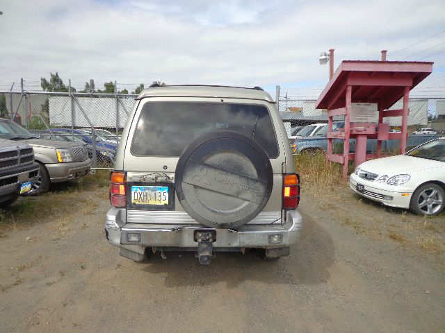 Mitsubishi Montero 1999 photo 3