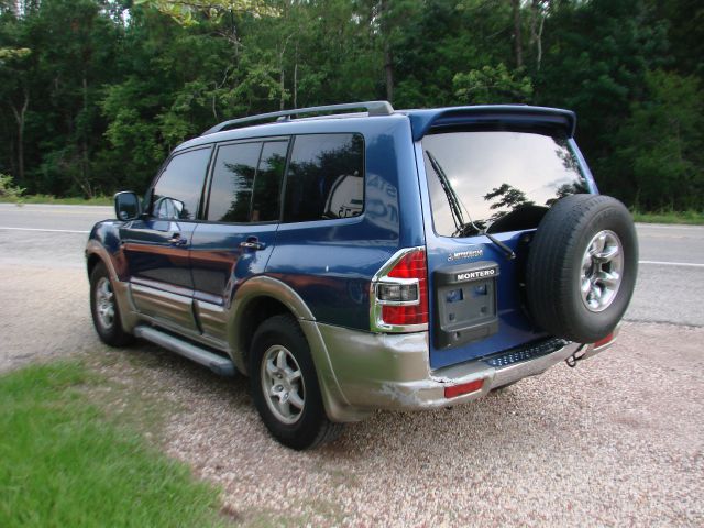 Mitsubishi Montero 2001 photo 2