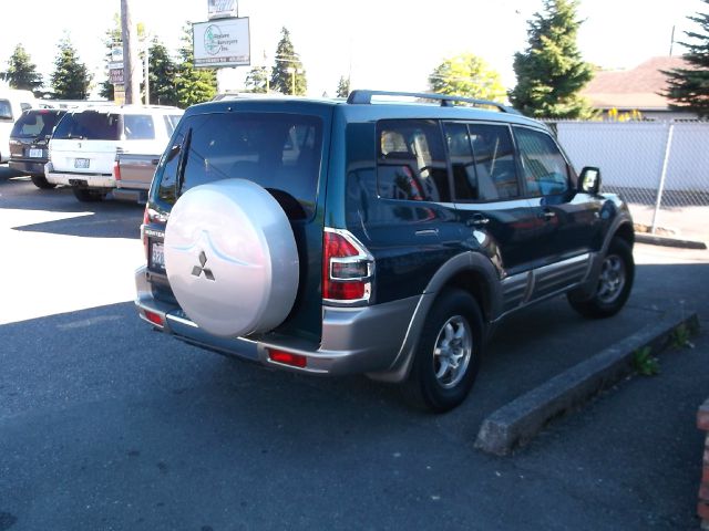 Mitsubishi Montero 2001 photo 1