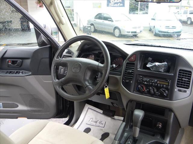 Mitsubishi Montero 2001 photo 10