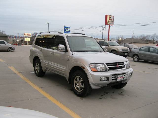 Mitsubishi Montero 2001 photo 1