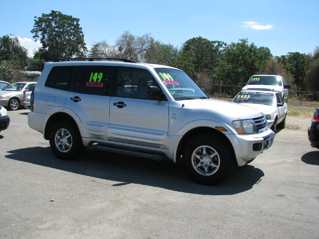 Mitsubishi Montero 2002 photo 1