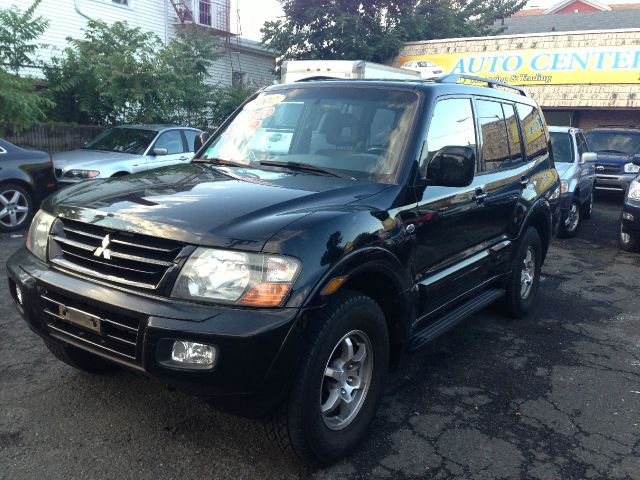 Mitsubishi Montero 2002 photo 2