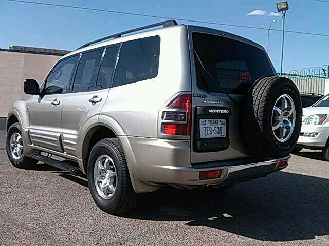 Mitsubishi Montero 2002 photo 1