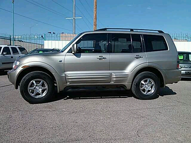 Mitsubishi Montero 2002 photo 2