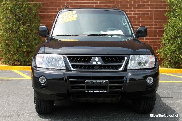 Mitsubishi Montero 2003 photo 1