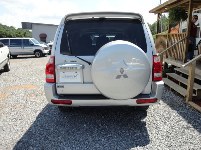 Mitsubishi Montero 2003 photo 1