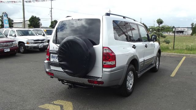 Mitsubishi Montero 2003 photo 1