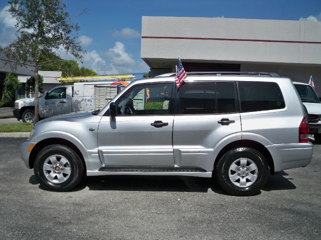 Mitsubishi Montero 2003 photo 4