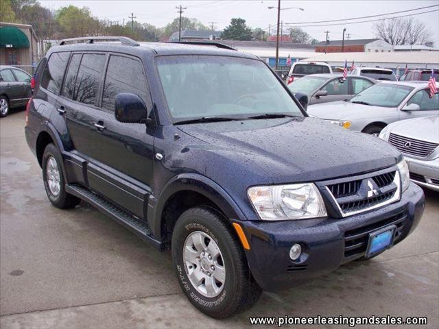 Mitsubishi Montero Super Sport Utility