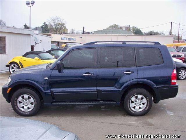 Mitsubishi Montero 2004 photo 3