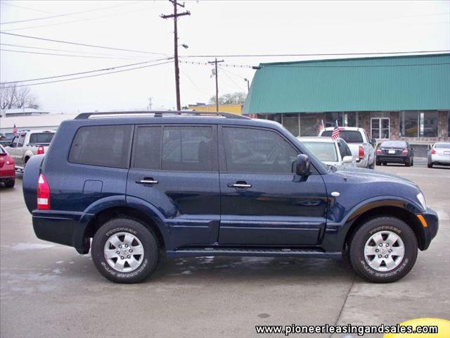 Mitsubishi Montero 2004 photo 4