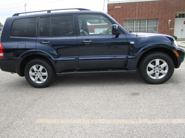 Mitsubishi Montero 2005 photo 1