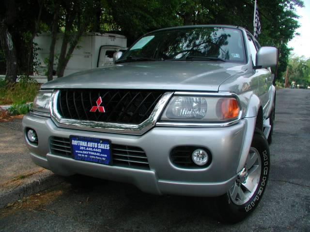 Mitsubishi Montero Sport SLT 25 Sport Utility