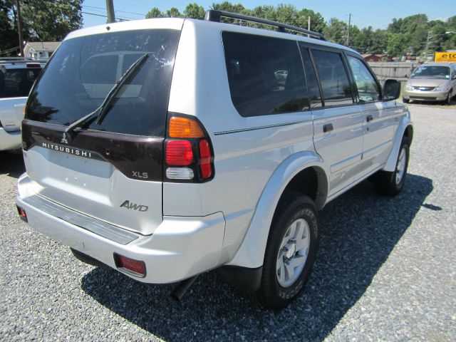 Mitsubishi Montero Sport Reg Cab 159.5 WB C5B SUV