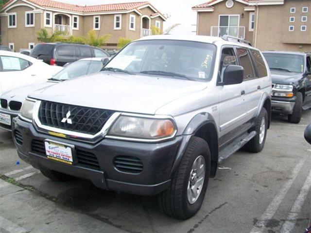 Mitsubishi Montero Sport LT CREW 25 SUV