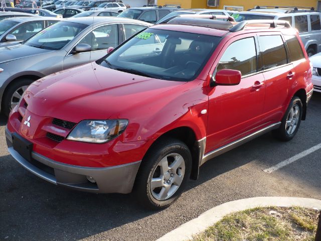 Mitsubishi Outlander 2003 photo 1