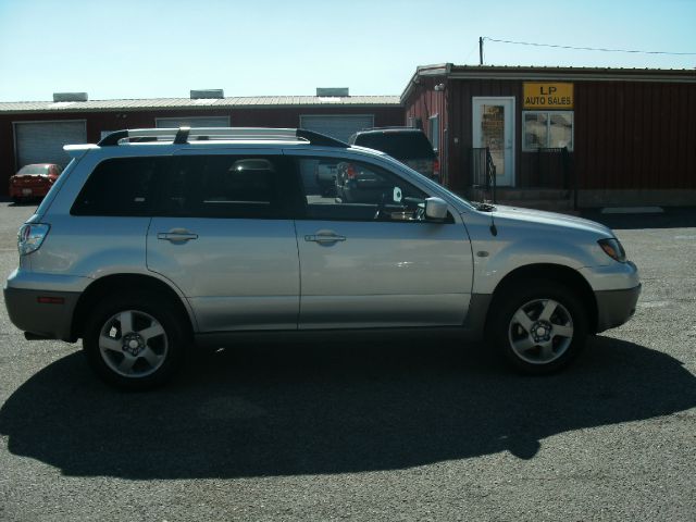 Mitsubishi Outlander 2003 photo 4