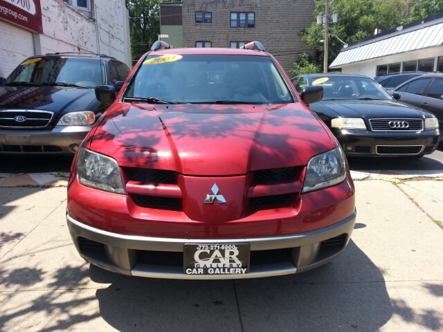 Mitsubishi Outlander 2003 photo 2