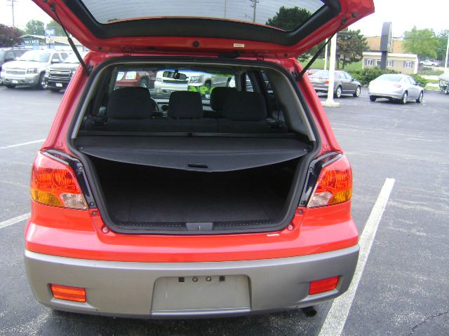 Mitsubishi Outlander 2003 photo 1