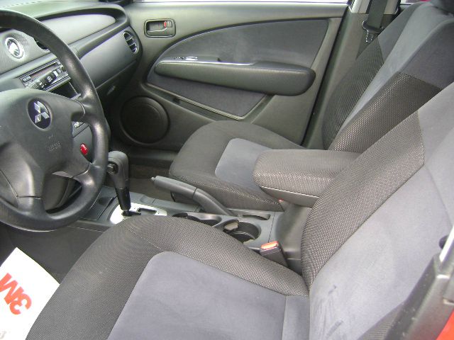 Mitsubishi Outlander 2003 photo 3