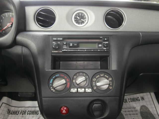 Mitsubishi Outlander 2003 photo 7