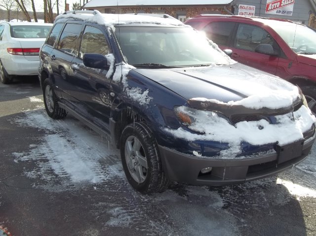 Mitsubishi Outlander 2003 photo 3