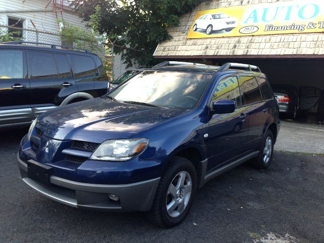 Mitsubishi Outlander 2003 photo 2