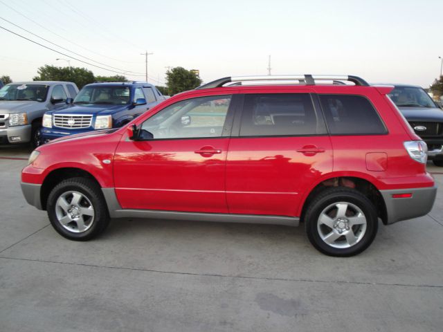 Mitsubishi Outlander 2003 photo 3