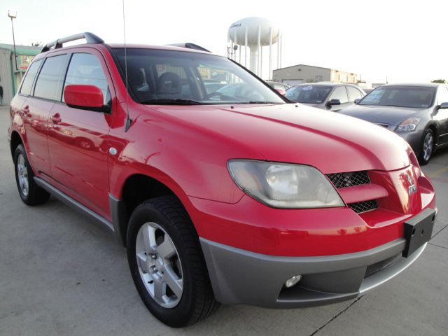 Mitsubishi Outlander 2003 photo 4