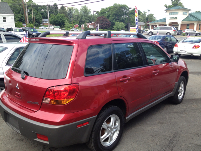 Mitsubishi Outlander 2003 photo 1