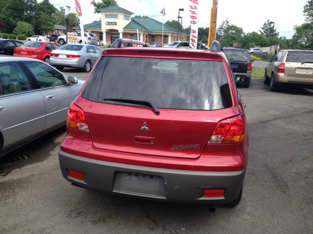 Mitsubishi Outlander 2003 photo 4