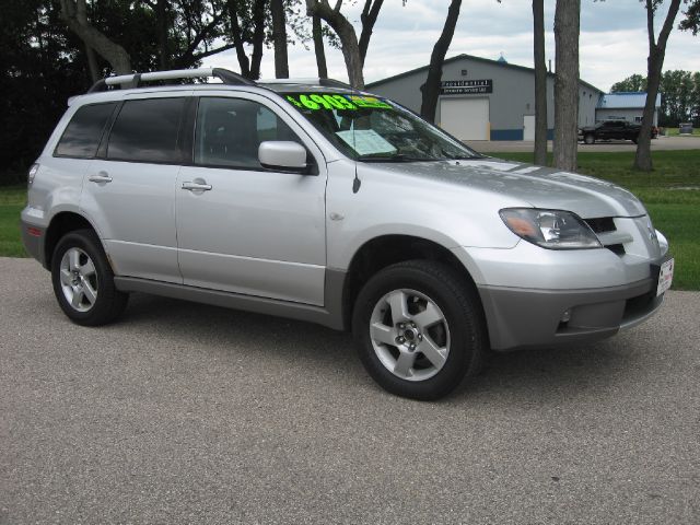 Mitsubishi Outlander 2003 photo 3