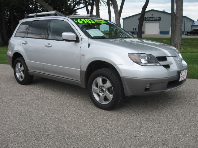 Mitsubishi Outlander 2003 photo 4