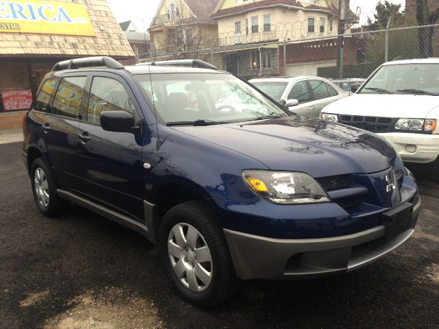 Mitsubishi Outlander 2003 photo 4