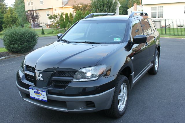 Mitsubishi Outlander 2003 photo 3