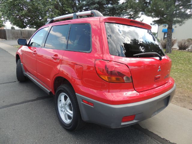 Mitsubishi Outlander 2003 photo 3