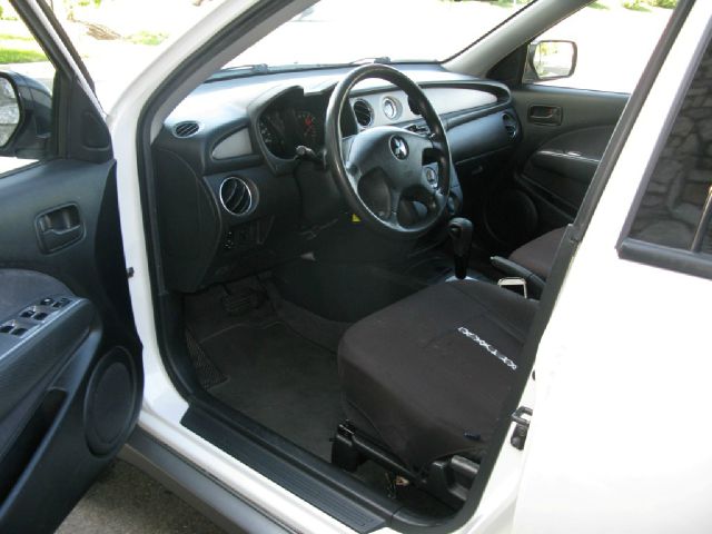 Mitsubishi Outlander 2003 photo 25