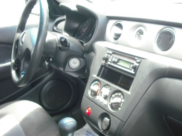 Mitsubishi Outlander 2003 photo 21