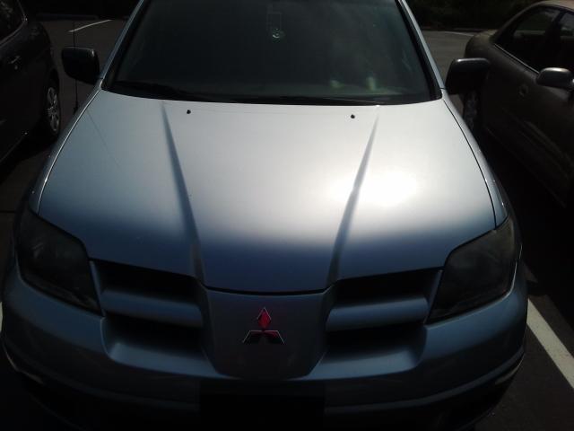 Mitsubishi Outlander 2004 photo 2