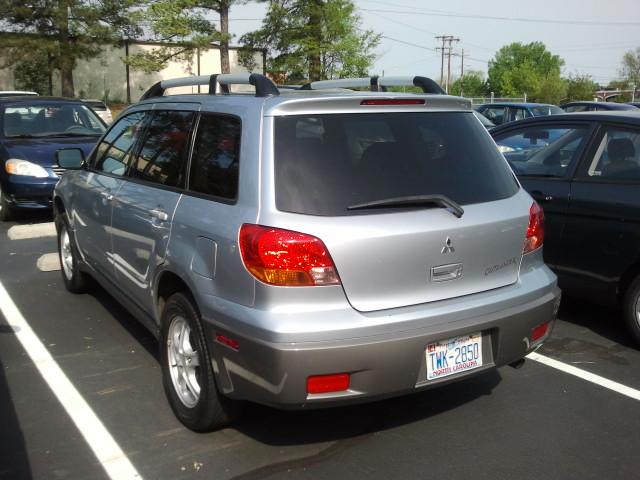 Mitsubishi Outlander 2004 photo 3