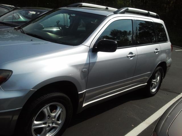 Mitsubishi Outlander 2004 photo 4