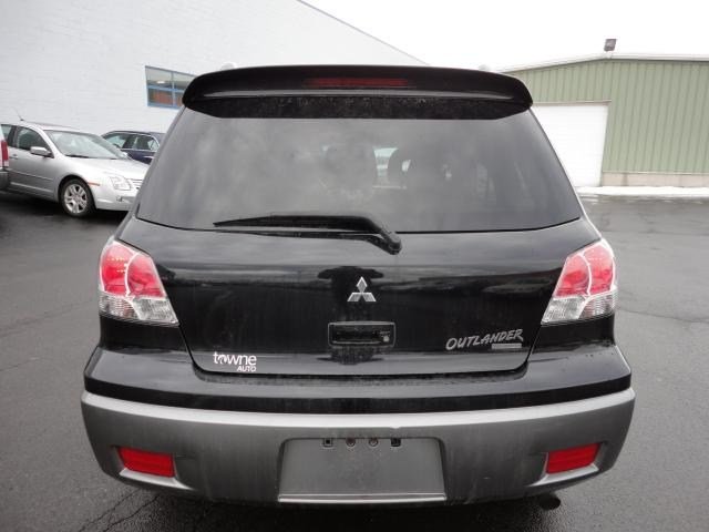 Mitsubishi Outlander 2004 photo 4