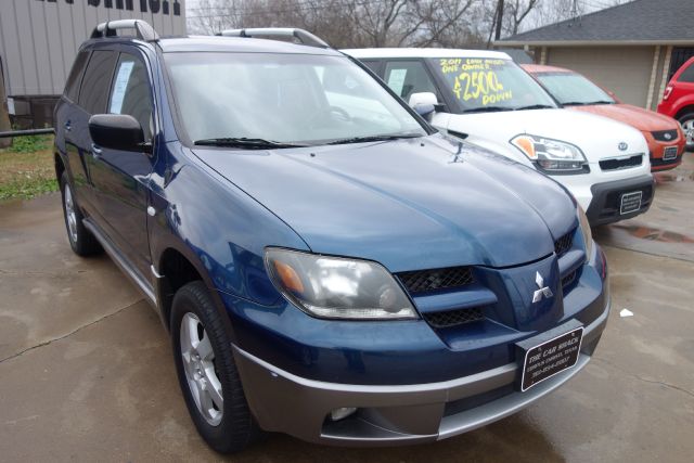 Mitsubishi Outlander 2004 photo 1