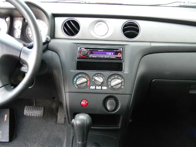 Mitsubishi Outlander 2004 photo 12