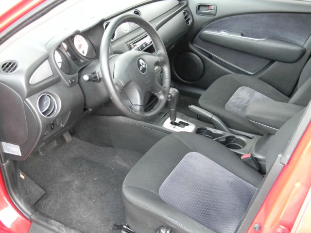 Mitsubishi Outlander 2004 photo 18